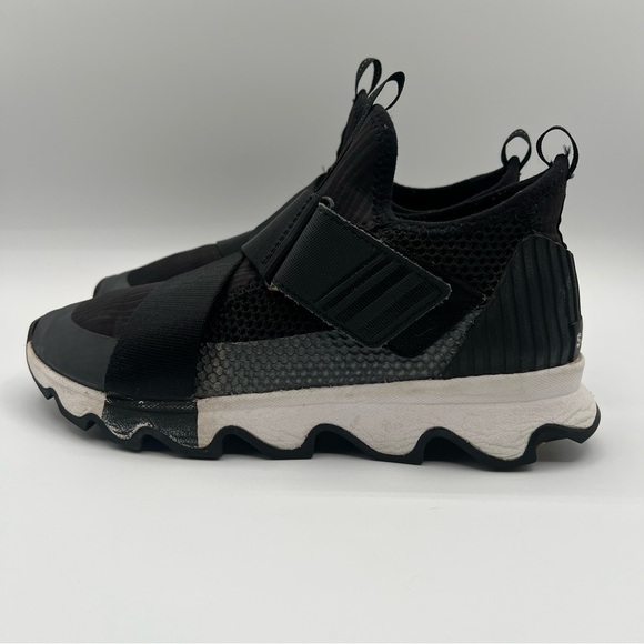 Amazon.com | Sorel Women Sorel Kinetic Sneakers AlpineTundra Black Sporty Slip-On Sneakers Side 8